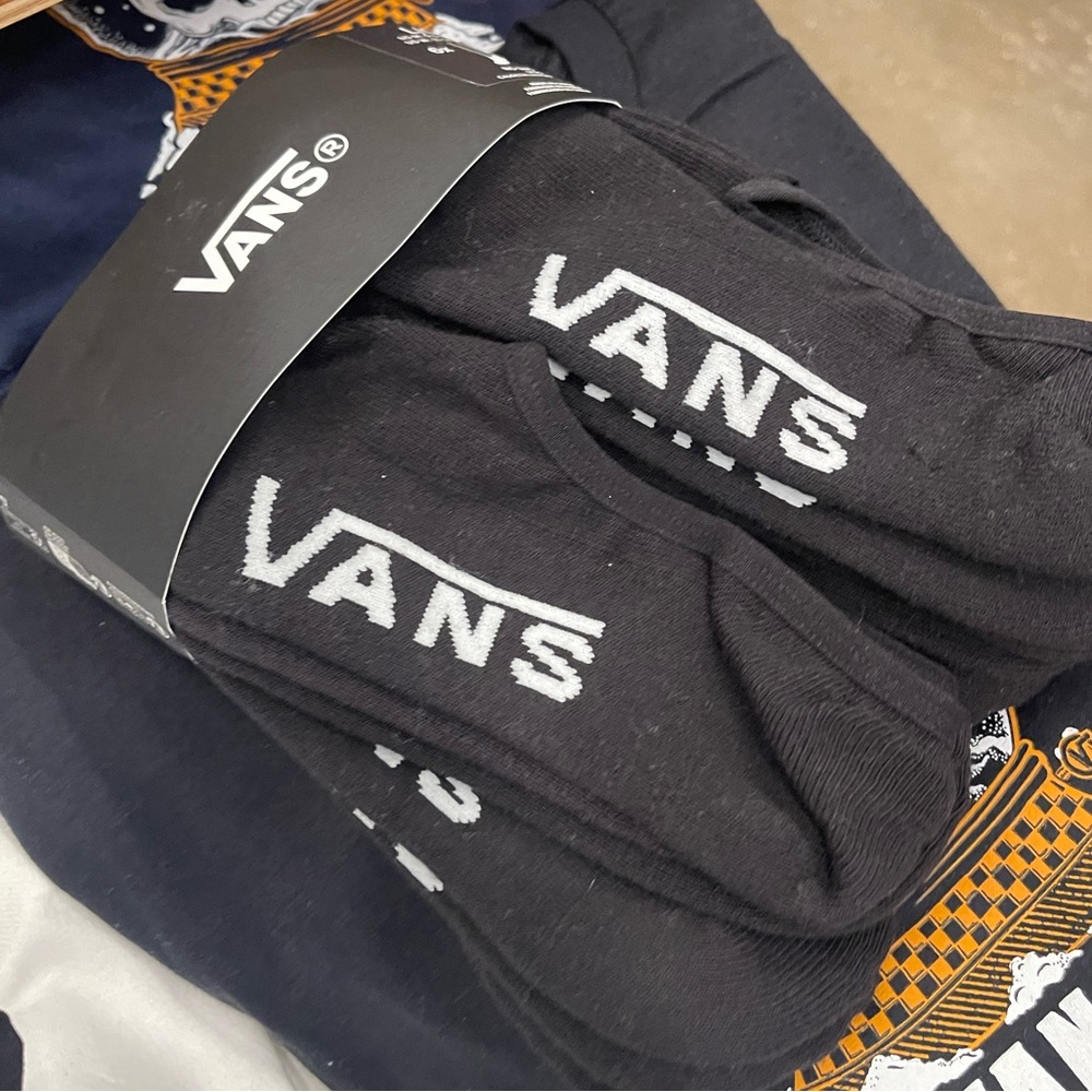 NWT authentic Vans NO SHOW Socks 6 pairs pack 
OPAQUE
CALCETÍN INVISIBLE